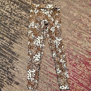 Stylish Brown and White Patterned Leggings